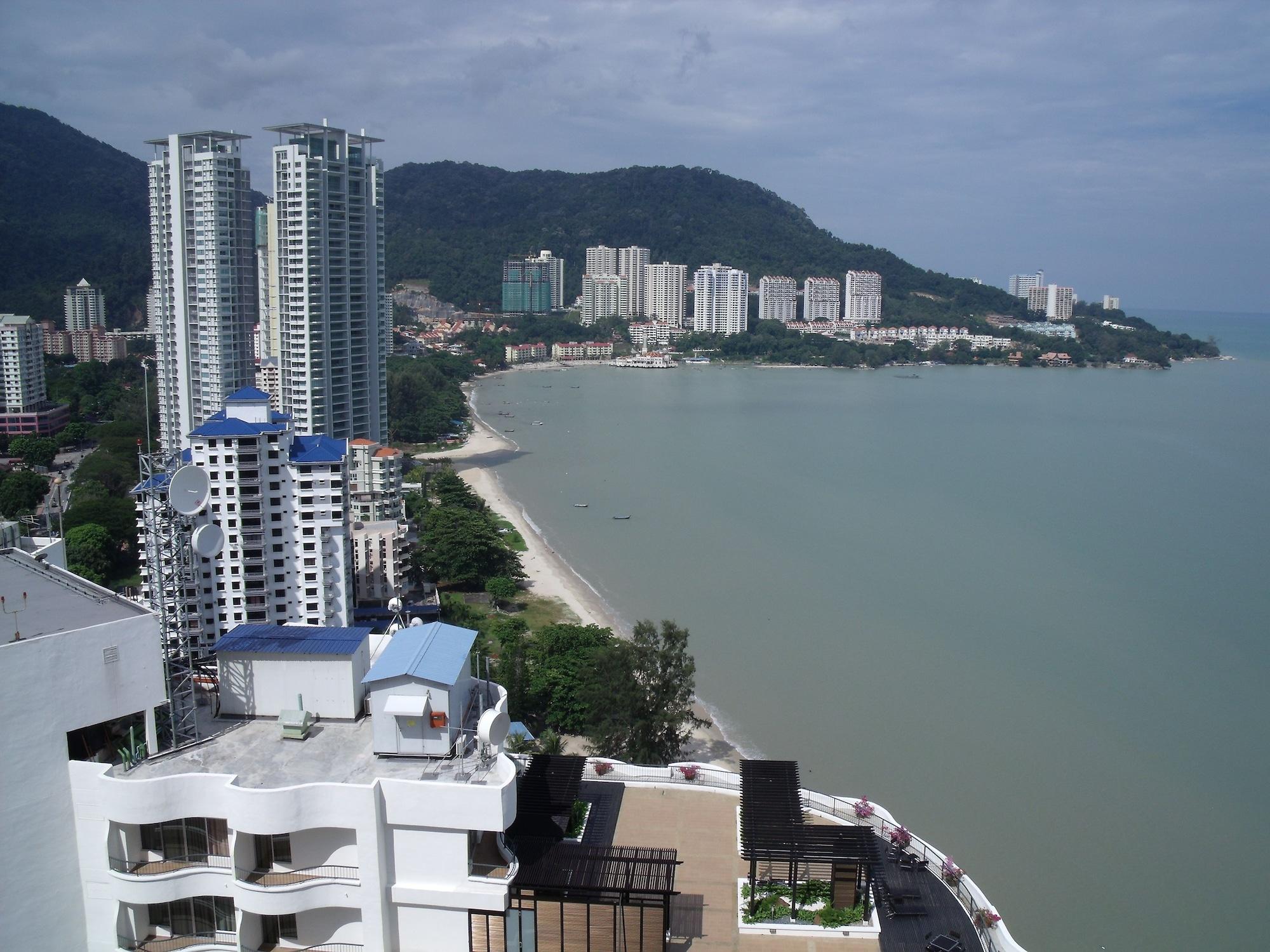 Rainbow Paradise Beach Resort Tanjung Bungah  Exterior foto